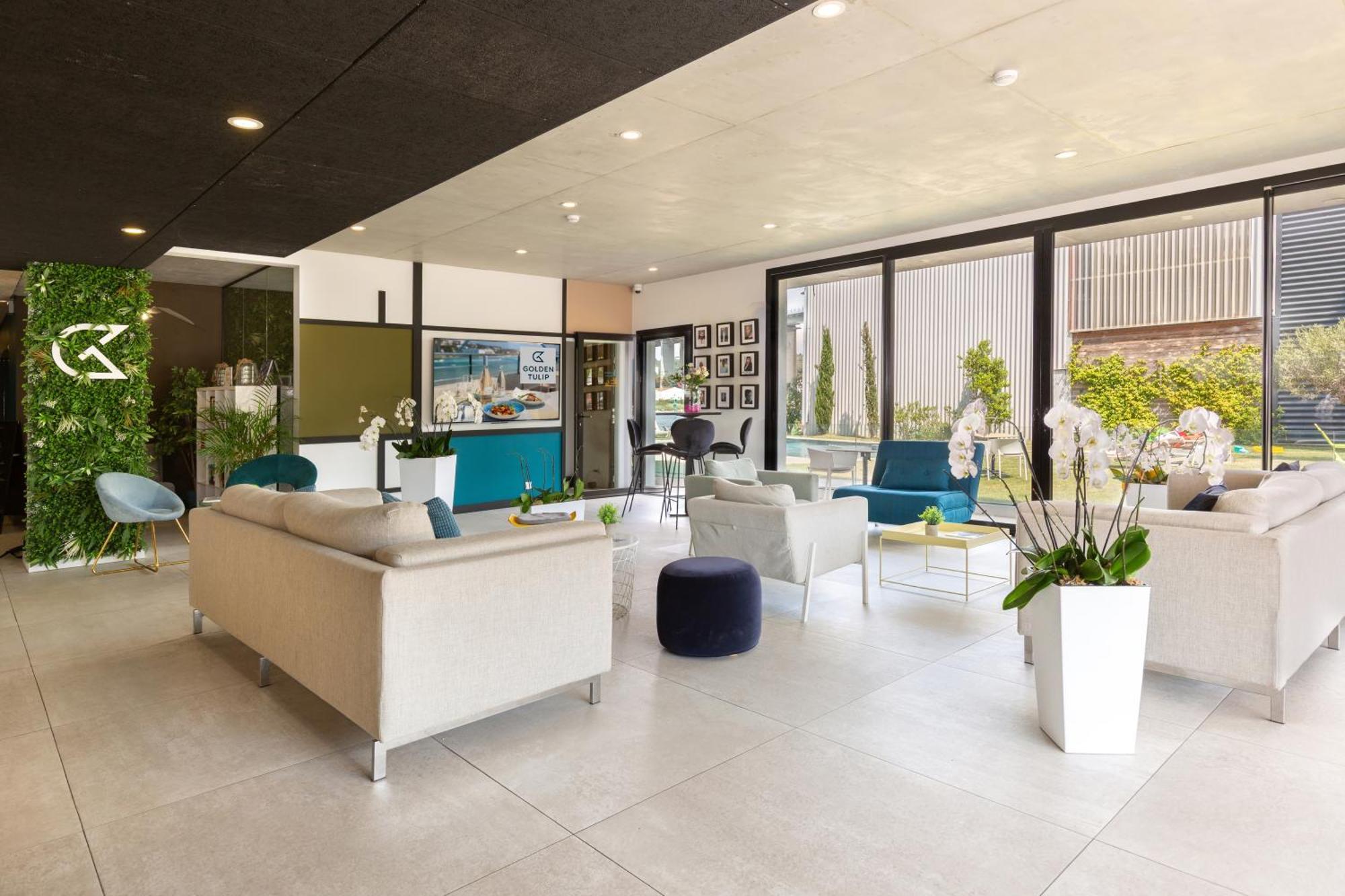 Golden Tulip Hotel & Rooftop Martigues Provence Экстерьер фото