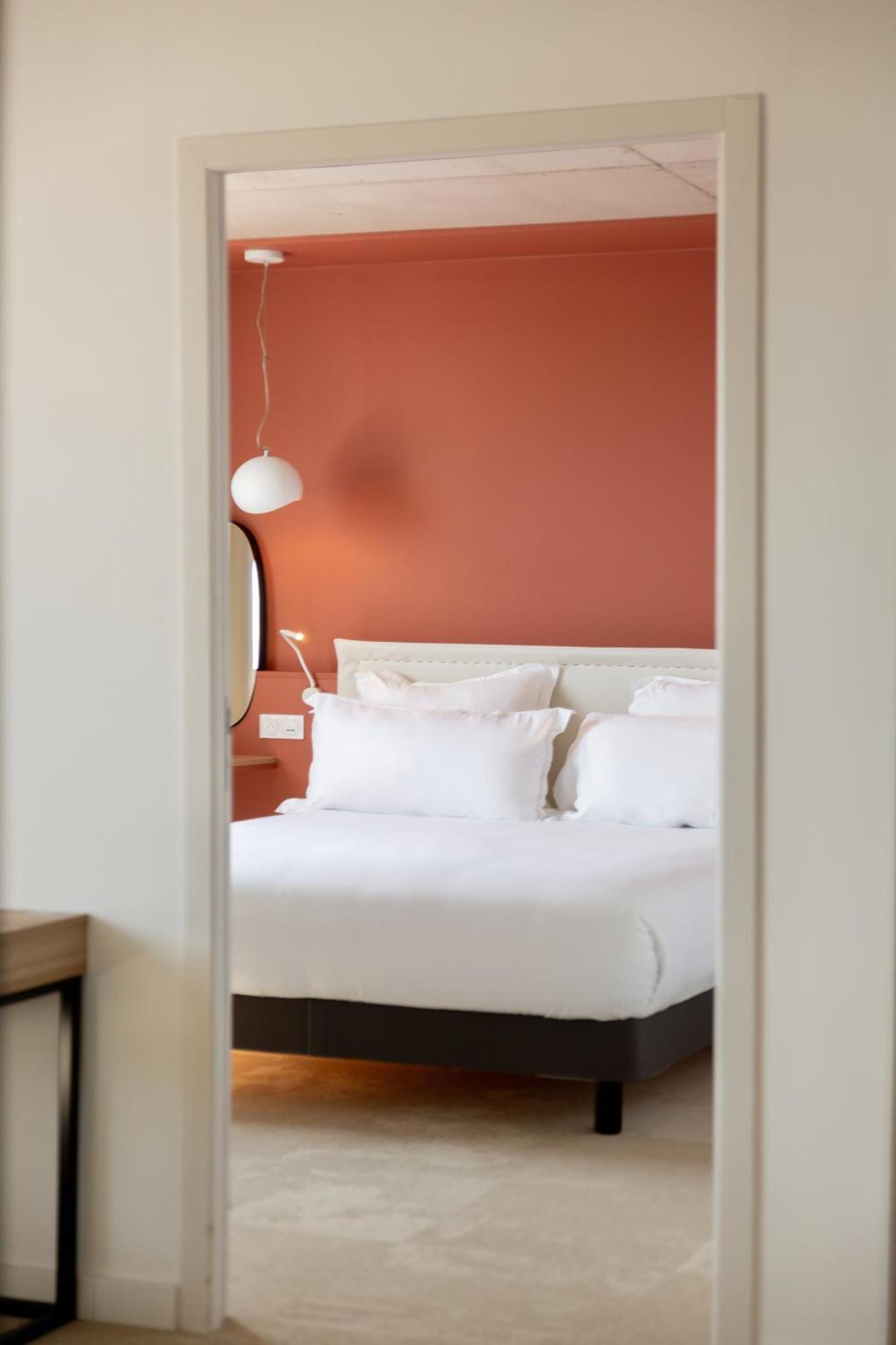 Golden Tulip Hotel & Rooftop Martigues Provence Экстерьер фото